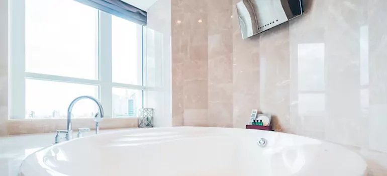 Bathroom Window Coverings in Hallandale Beach, FL