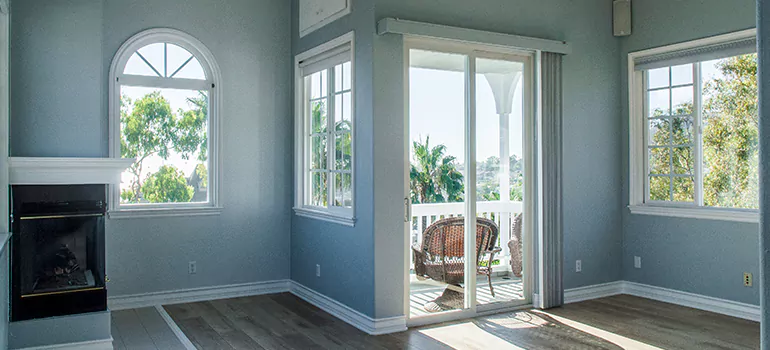 Glass Door Repair in Hallandale Beach, FL