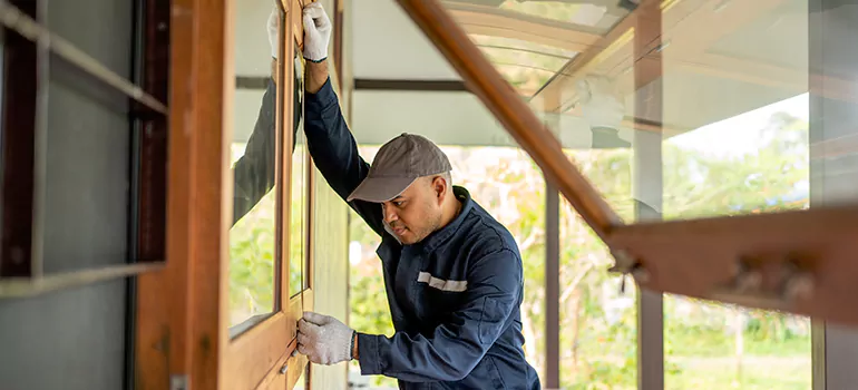 Double Hung Vinyl Window Sash Replacement in Hallandale Beach, FL